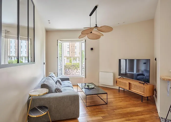 Apartment Invalide By Studio Prestige